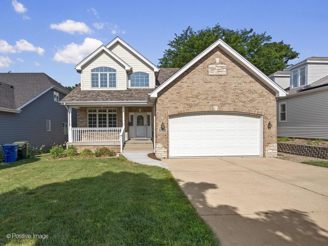 4618 Woodward Ave., Downers Grove, IL 60515