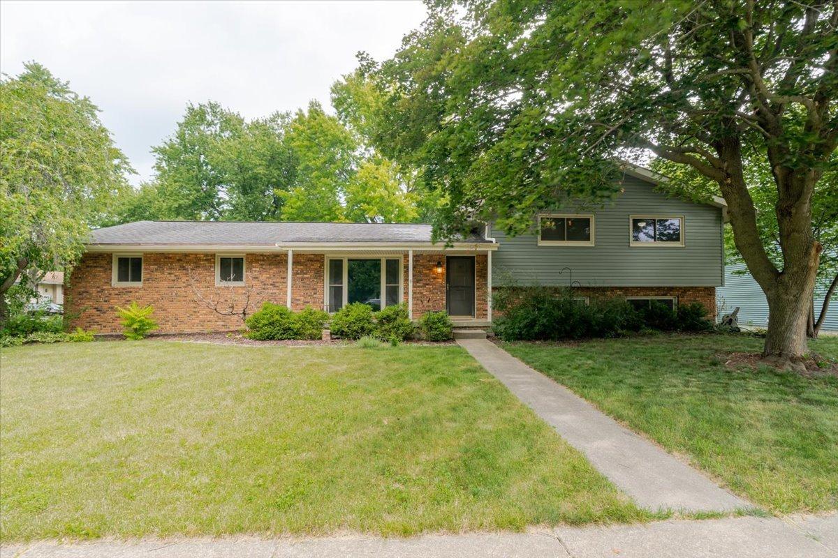 106 Sandra Ln., Normal, IL 61761