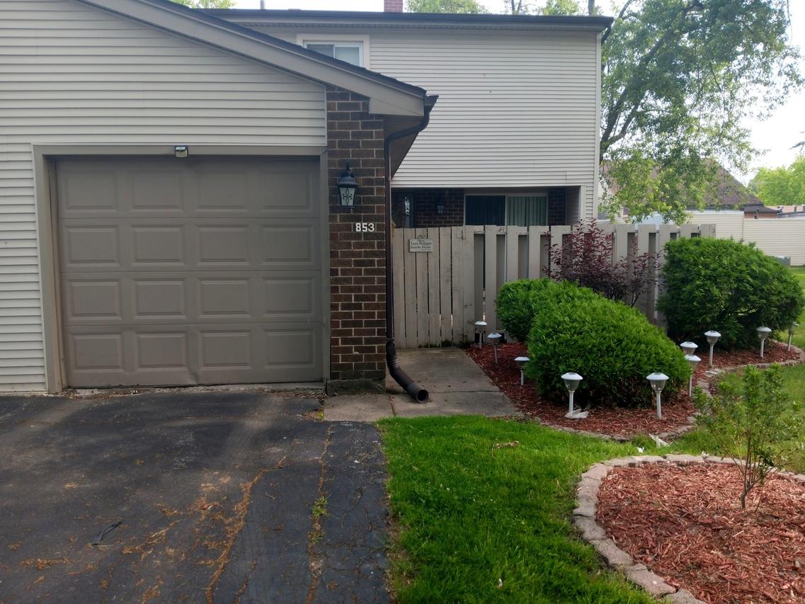 853 Greenbriar Ln., University Park, IL 60484
