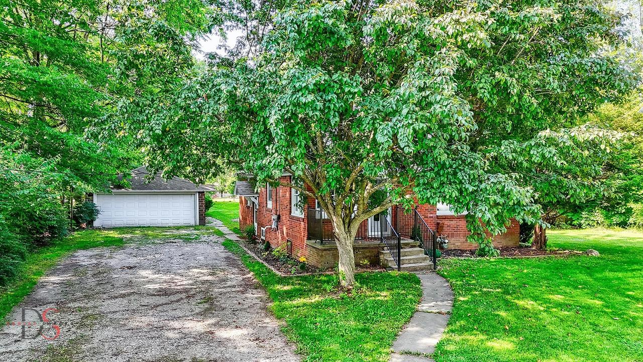305 W 3rd St., Streator, IL 61364