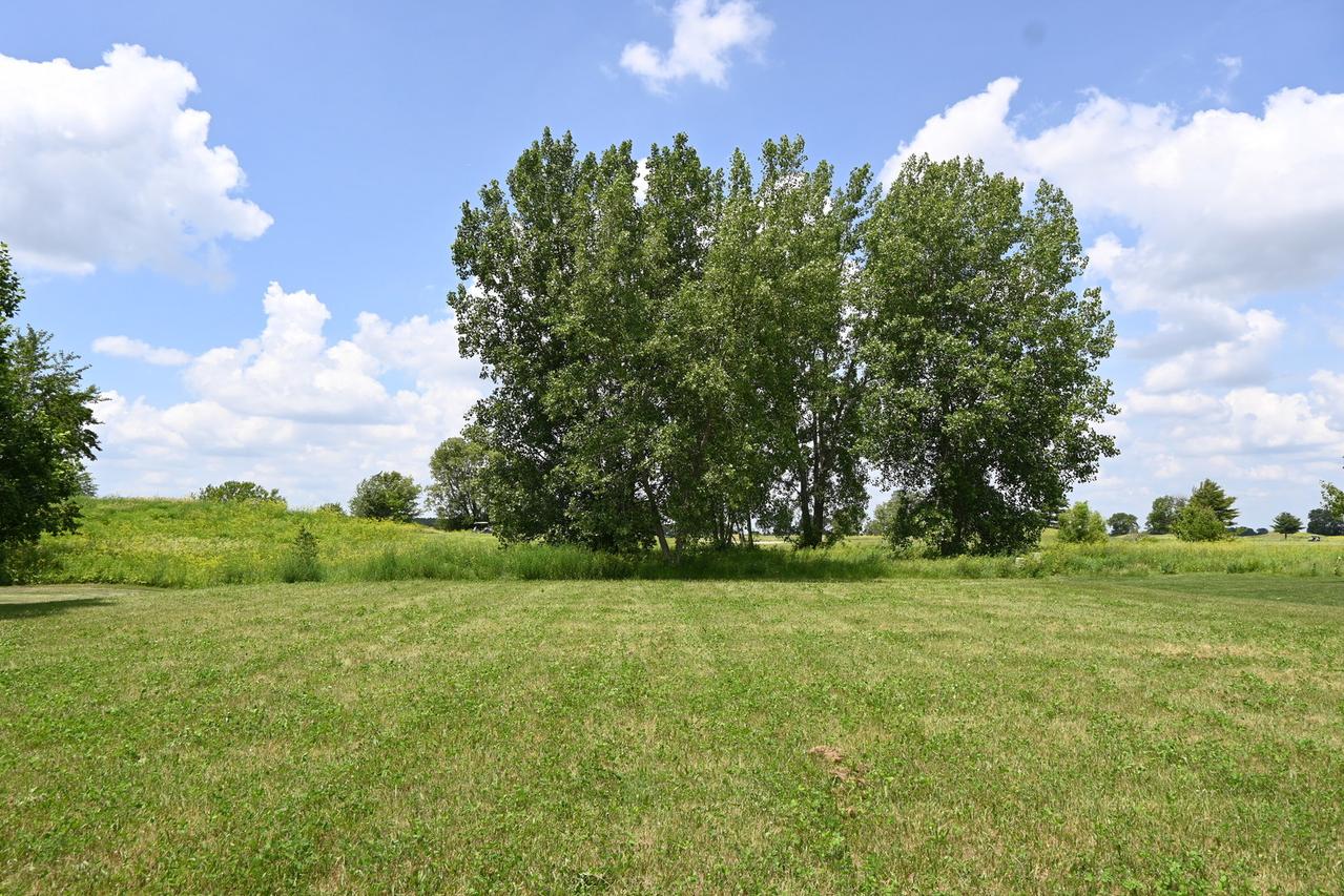 3900 W Nettle Creek Dr., Morris, IL 60450
