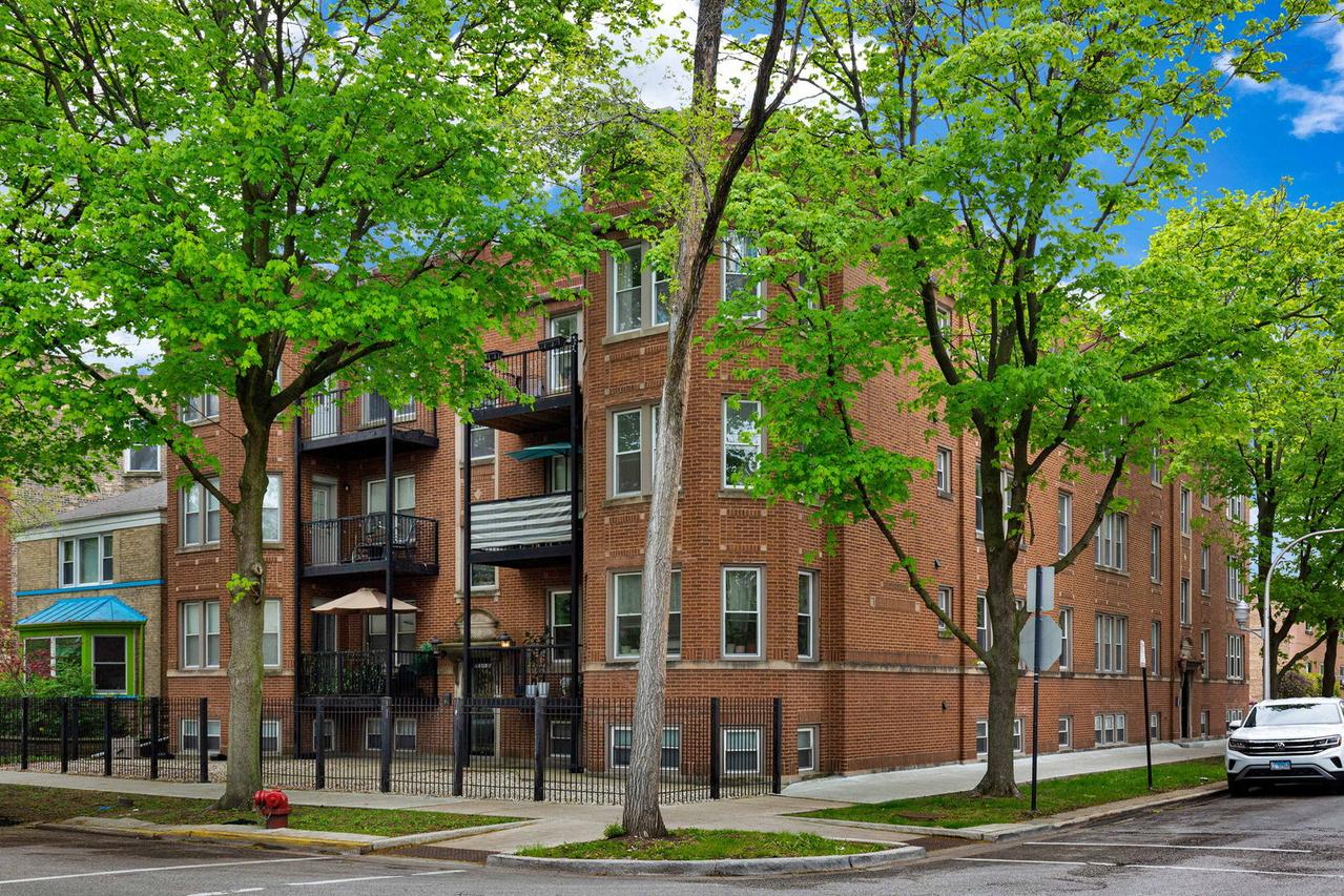 6254 N Richmond St. #1, Chicago, IL 60659