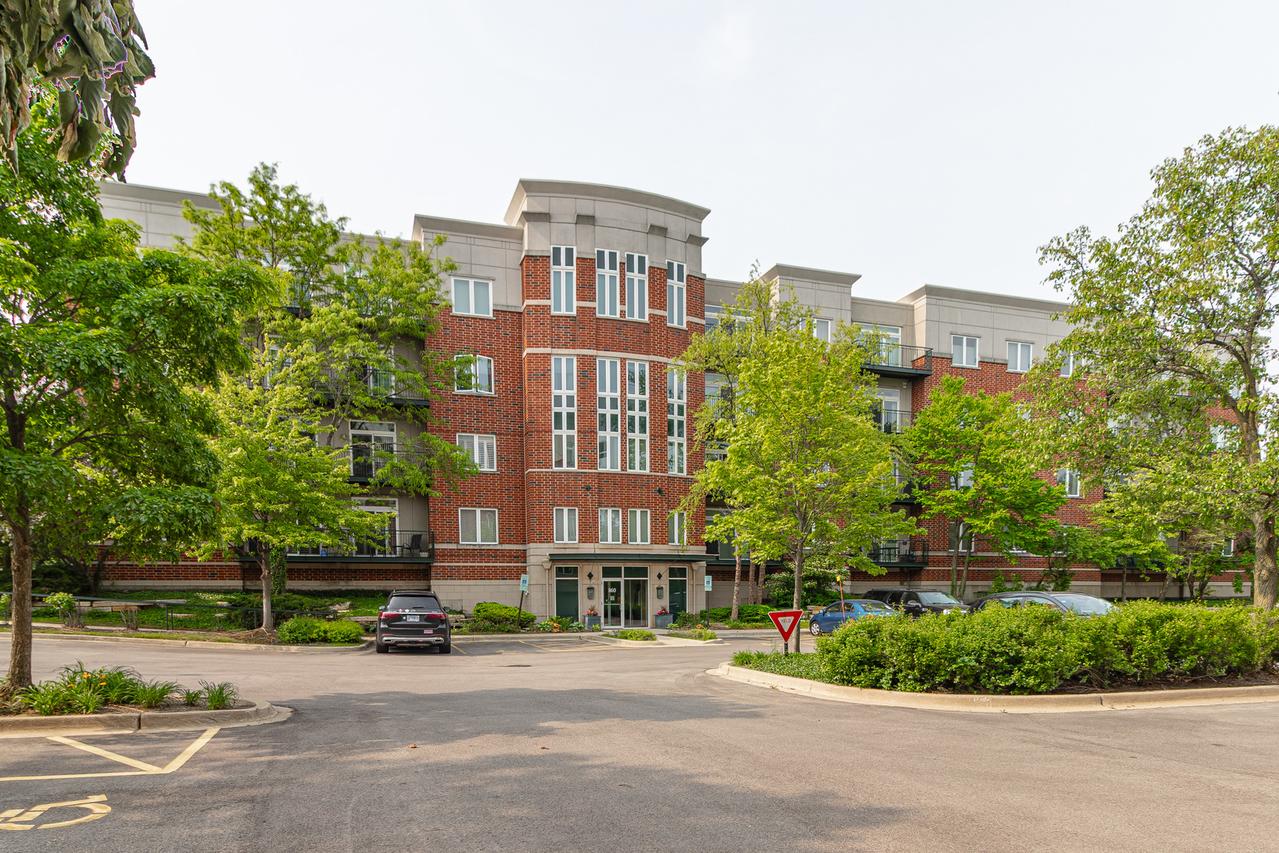 860 Weidner Rd. #403, Buffalo Grove, IL 60089