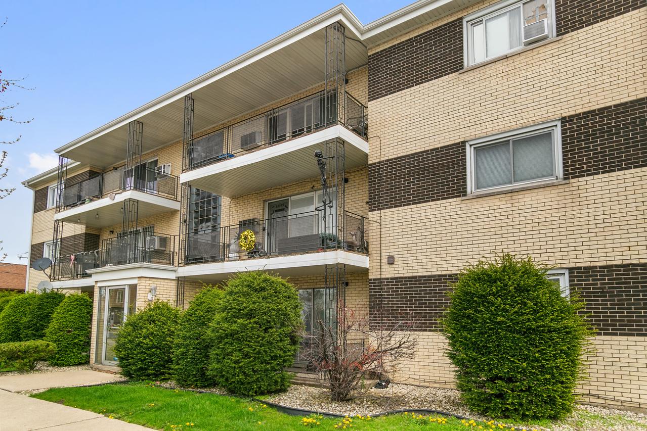 9407 S Roberts Rd. #3SE, Hickory Hills, IL 60457