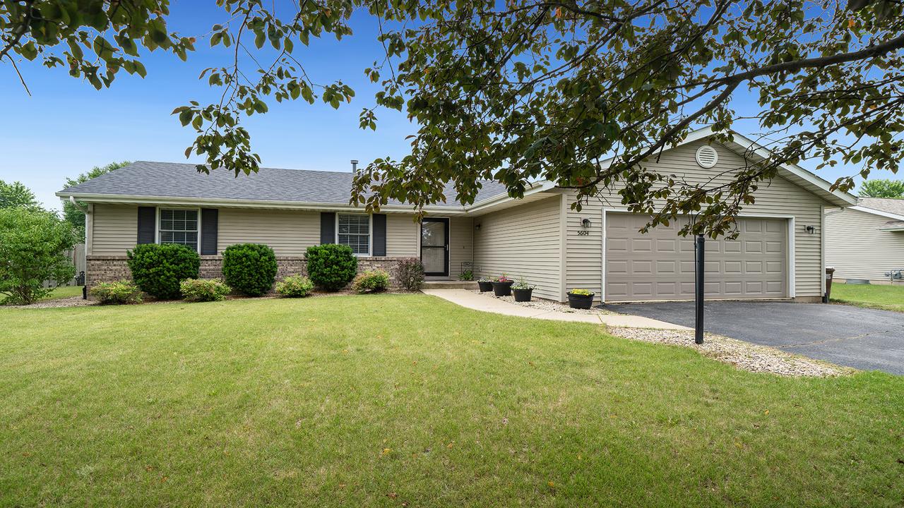 5604 Longest Dr., South Beloit, IL 61080
