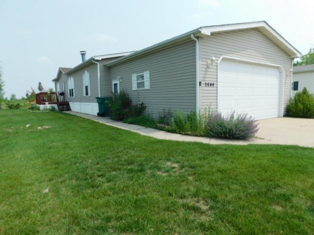 5644 Shale Dr., Loves Park, IL 61111