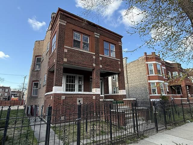 4901 W Jackson Blvd., Chicago, IL 60644