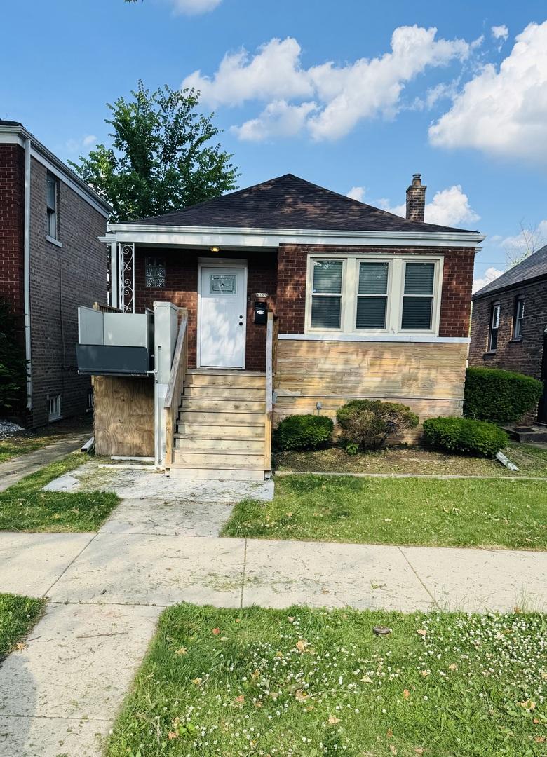 8355 S Hoyne Ave., Chicago, IL 60620
