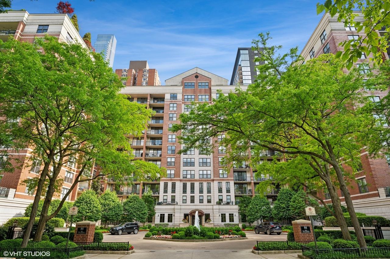 55 W Delaware Pl. #420, Chicago, IL 60610