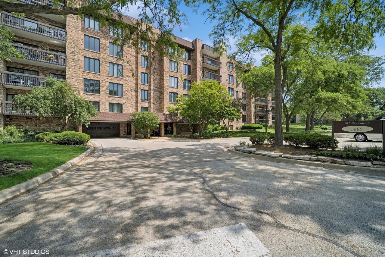 3860 S Mission Hills Rd. #510, Northbrook, IL 60062