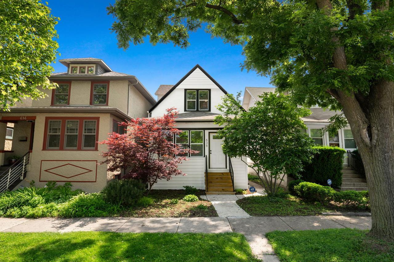 638 S Cuyler Ave., Oak Park, IL 60304