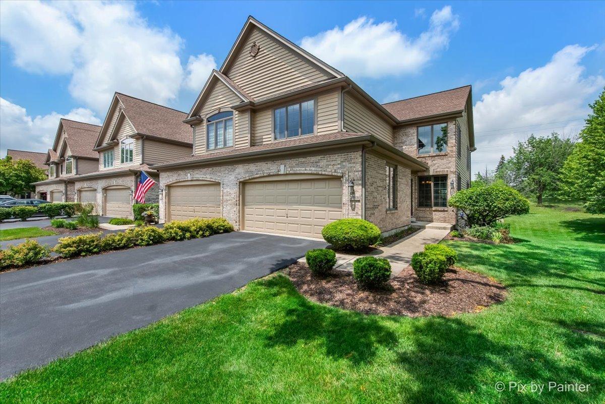 26W036 Klein Creek Dr., Winfield, IL 60190