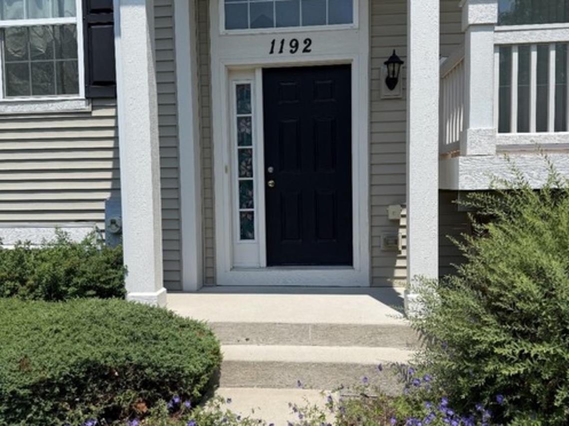 1192 Alta Vista Dr., Pingree Grove, IL 60140