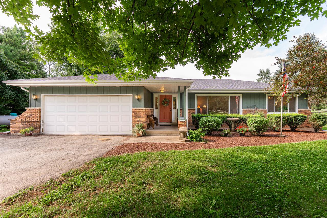 17751 Scott Rd., Hinckley, IL 60520