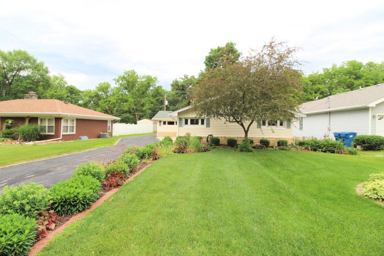 1225 Justine Dr., Kankakee, IL 60901