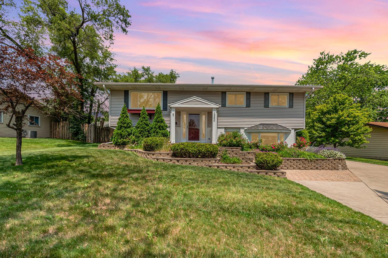 1320 Jefferson Rd., Hoffman Estates, IL 60169