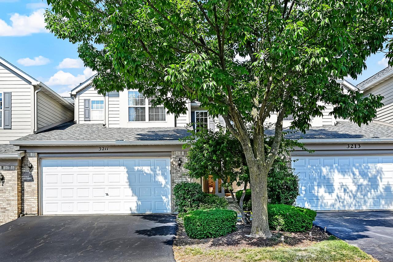 3211 Foxridge Ct., Woodridge, IL 60517