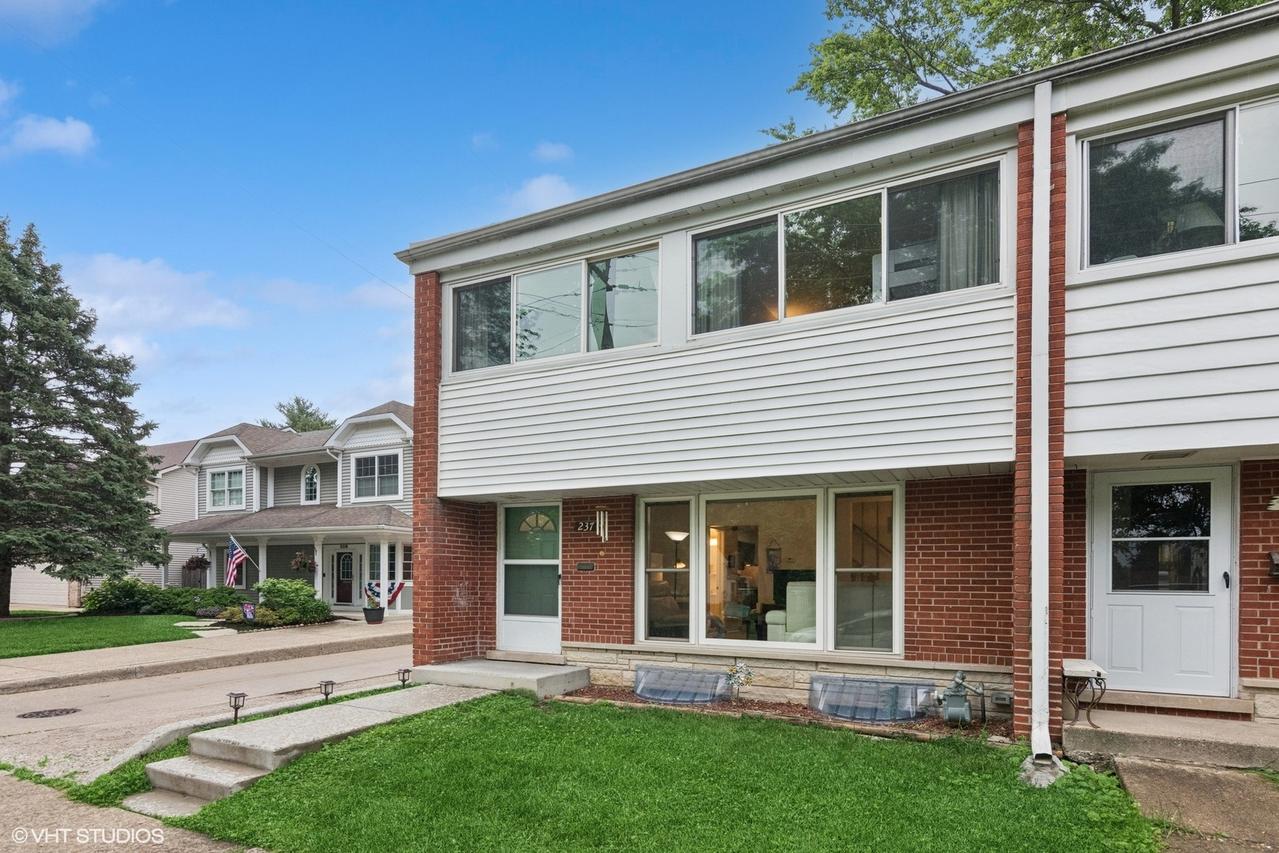 237 S Edgewood Ave., Lombard, IL 60148