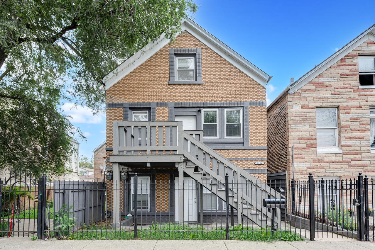 2731 S Homan Ave., Chicago, IL 60623