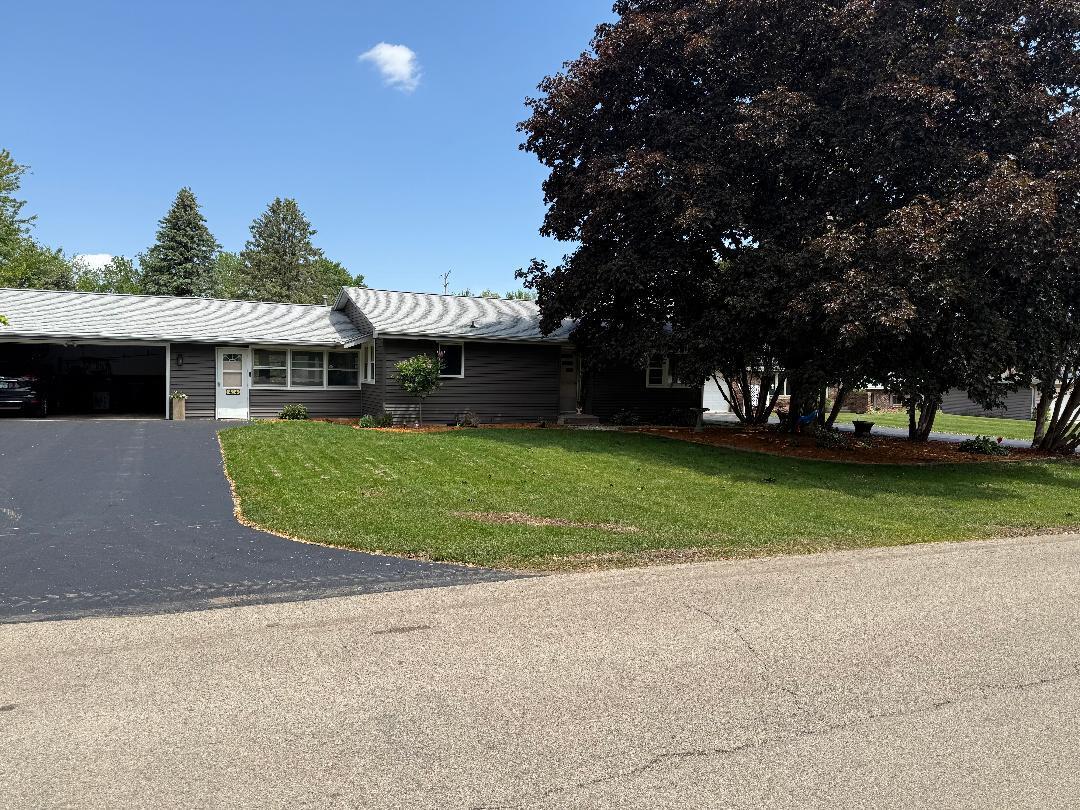 404 E Soper St., Winnebago, IL 61088