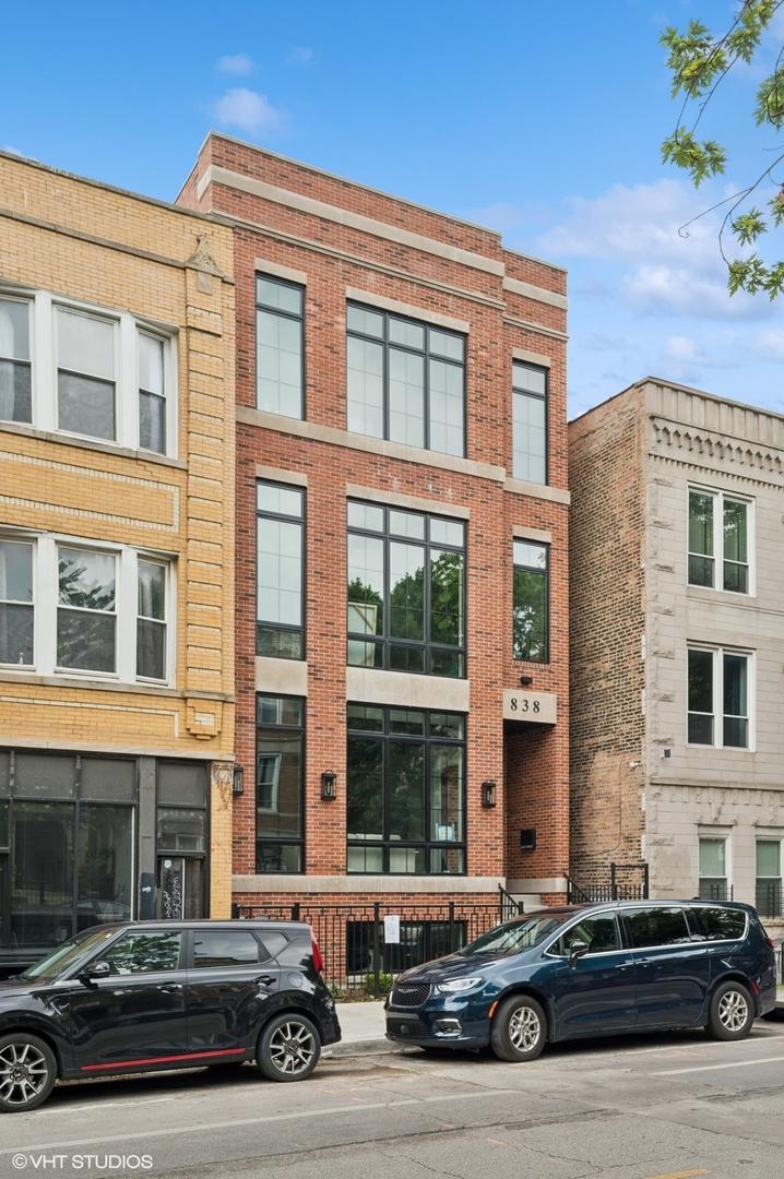 838 N Damen Ave. #1, Chicago, IL 60622