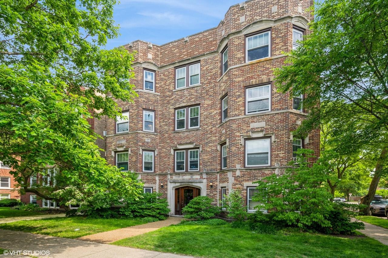 832 Washington St. #2E, Evanston, IL 60202