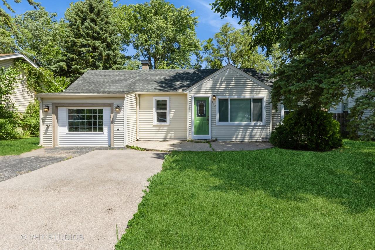 113 Pheasant Tr., Lake In The Hills, IL 60156