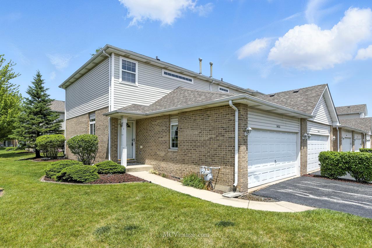 8422 Stratford Dr., Tinley Park, IL 60487