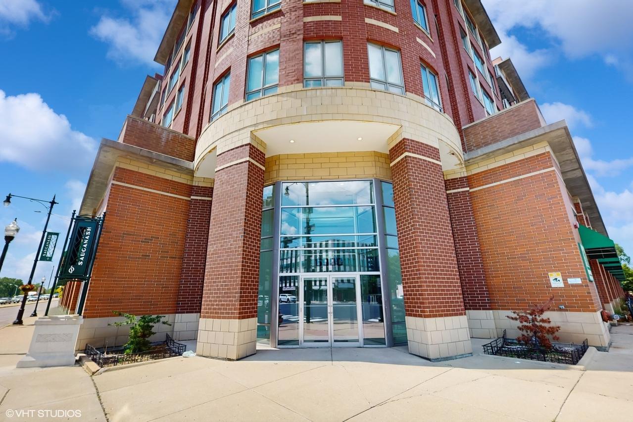 6000 N Cicero Ave. #217, Chicago, IL 60646