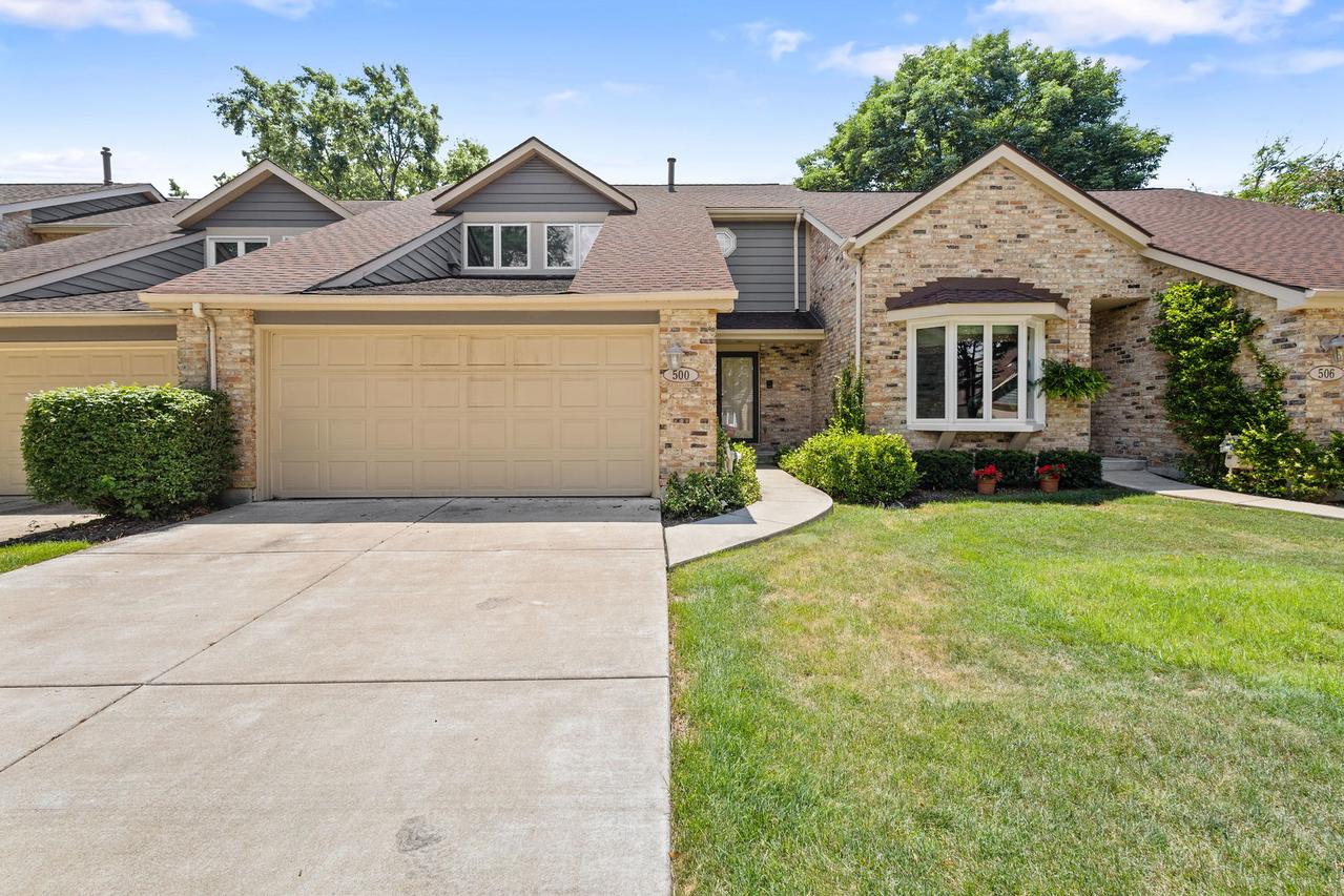 500 W Evergreen St., Wheaton, IL 60187