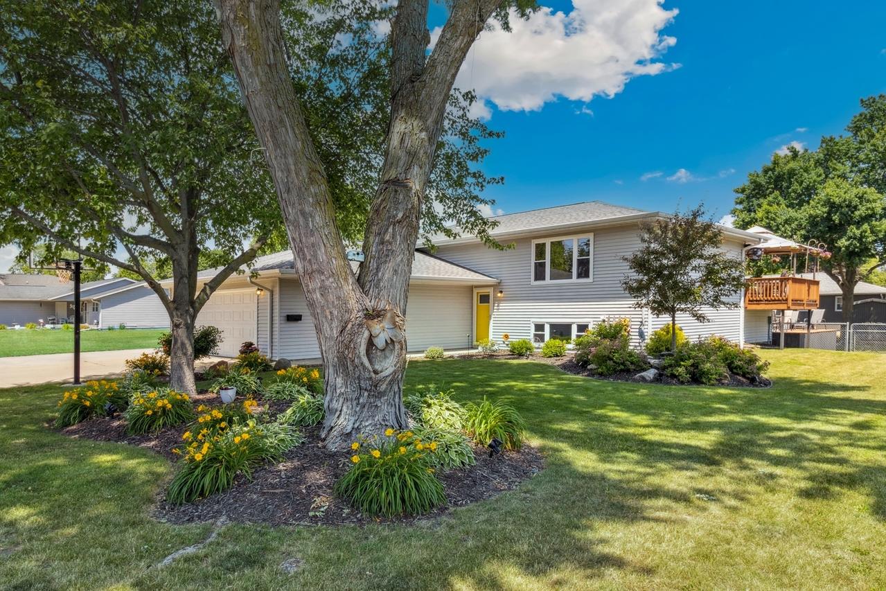 502 W 11th St., Rock Falls, IL 61071