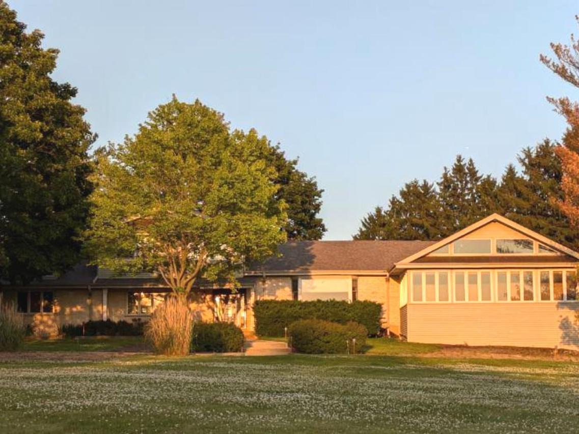 [Address Hidden by Seller], West Chicago, IL 60185