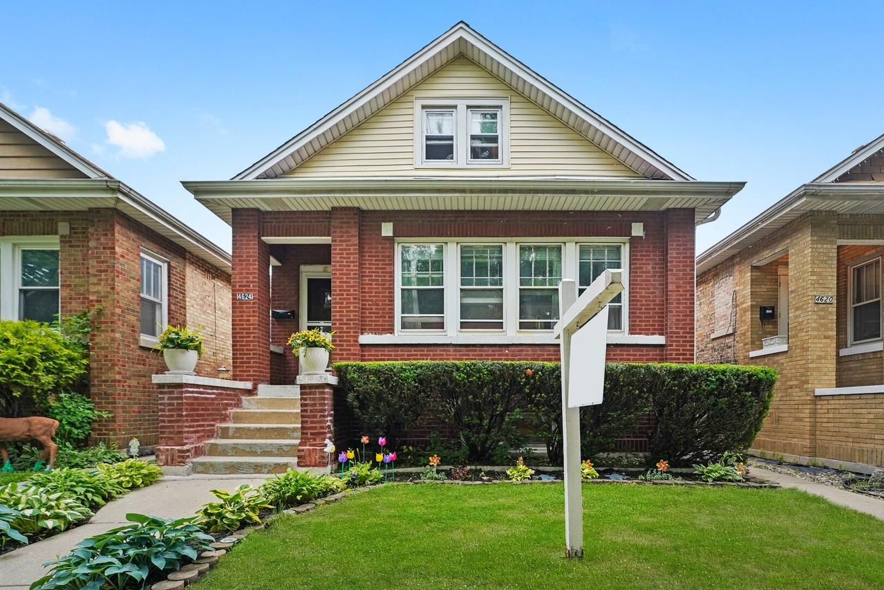 4624 W Montana St., Chicago, IL 60639