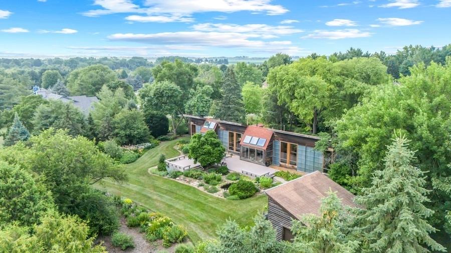 41W955 Northway Dr., Elburn, IL 60119