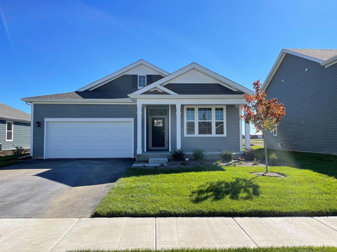 2298 Laurel Ct., Wonder Lake, IL 60097