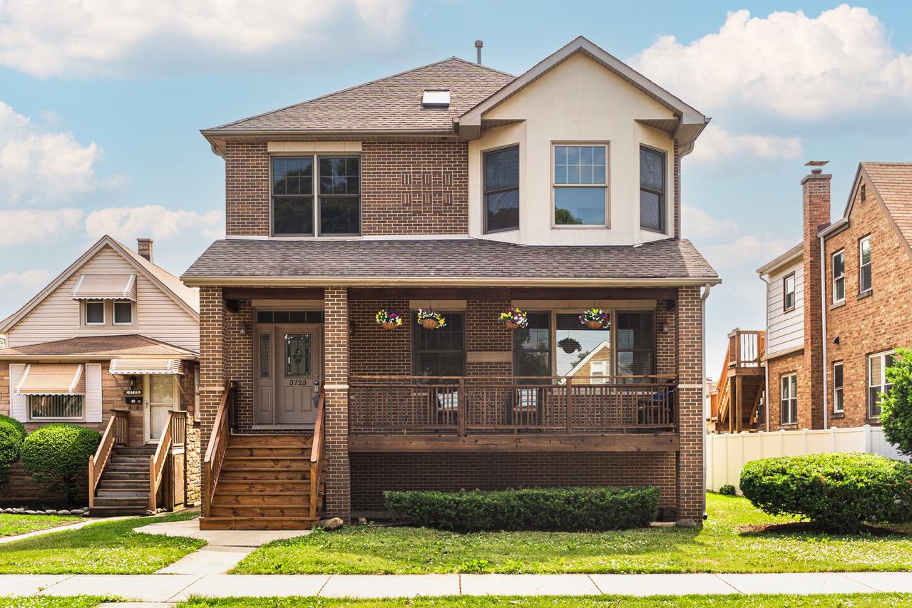 3723 N Nordica Ave., Chicago, IL 60634