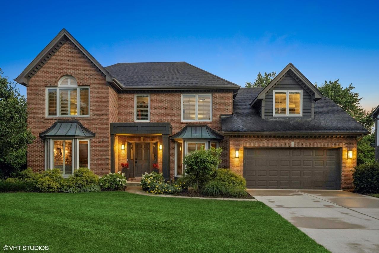 1996 Somerset Ln., Wheaton, IL 60189