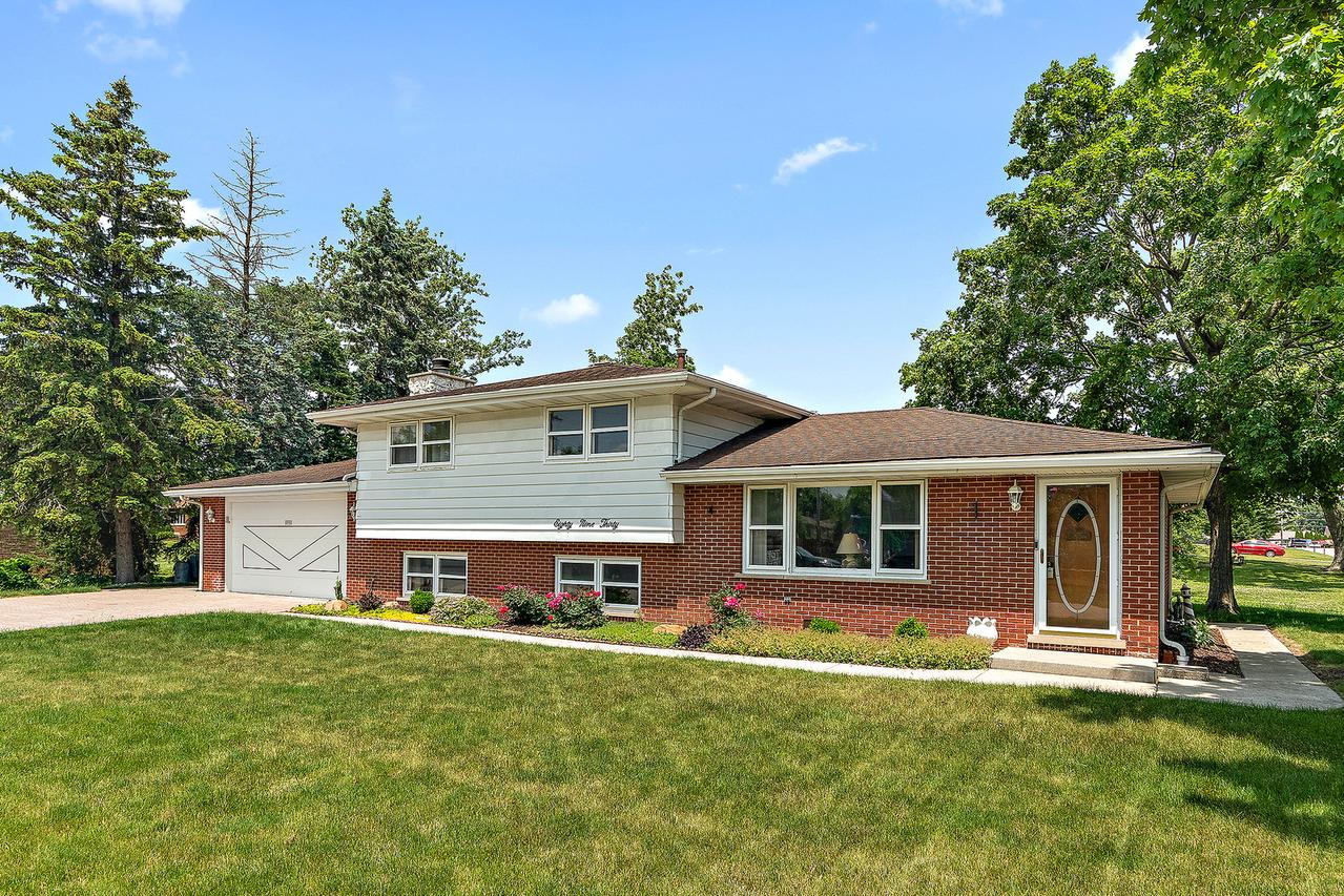 8930 W 76th Pl., Justice, IL 60458