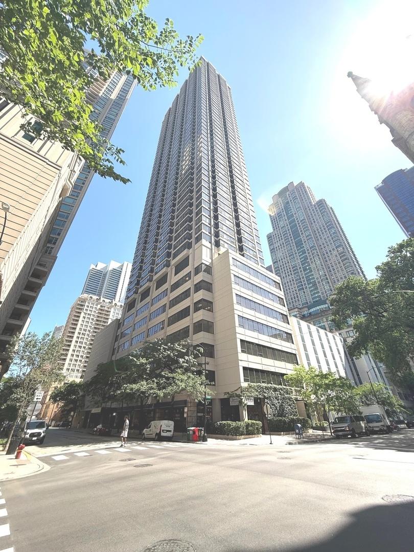 30 E Huron St. #4107, Chicago, IL 60611