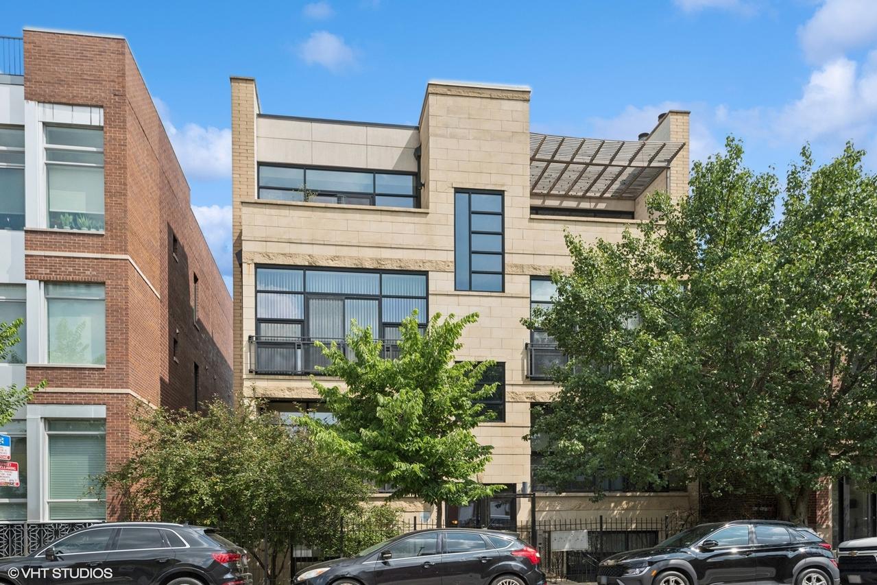 2136 W Armitage Ave. #PH, Chicago, IL 60647