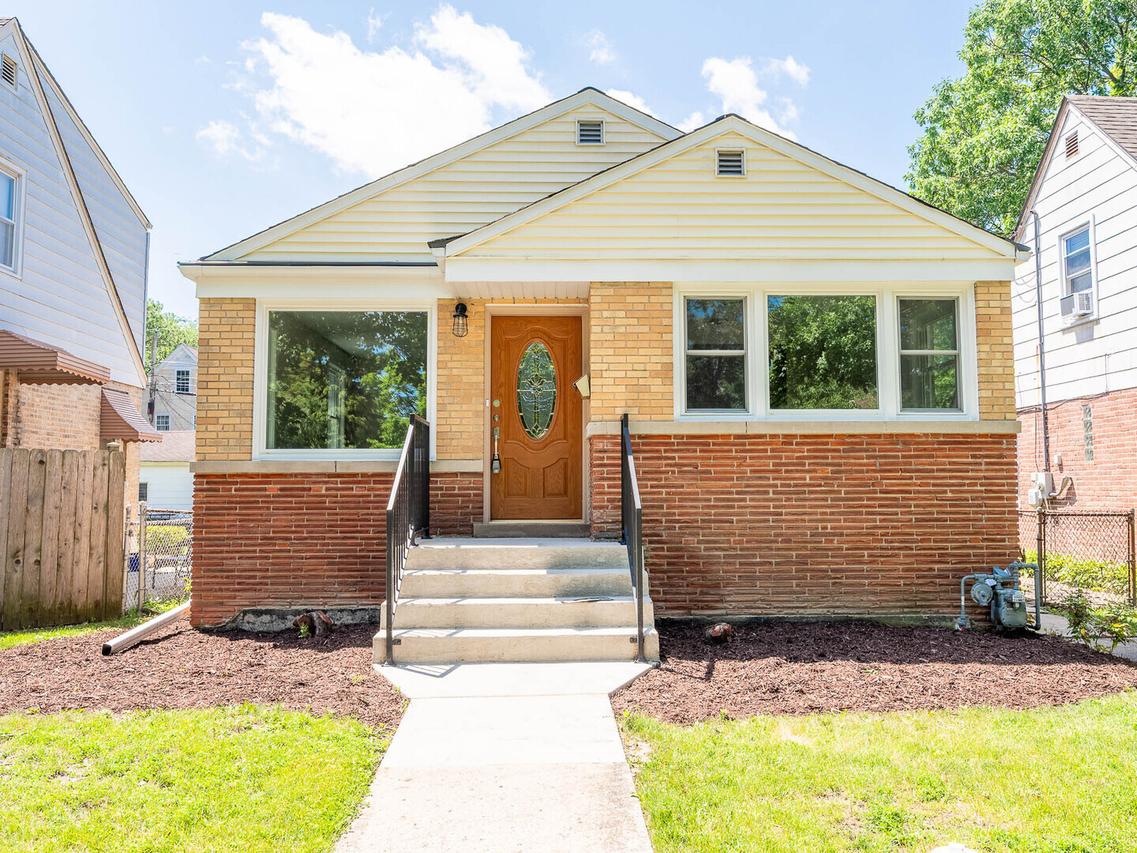 2408 Nathaniel Pl., Evanston, IL 60202