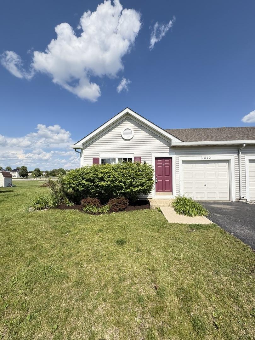 1412 Sherborn Ct., Minooka, IL 60447