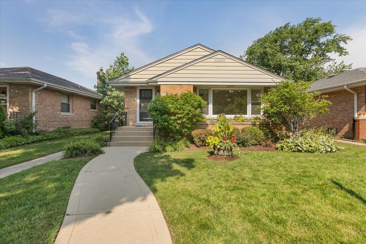 7418 Kildare Ave., Skokie, IL 60076