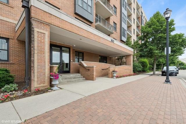 300 Anthony Ave. #304, Mundelein, IL 60060