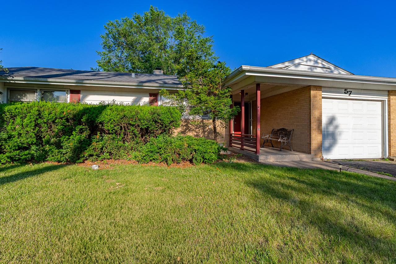 57 Forest Ln., Elk Grove Village, IL 60007