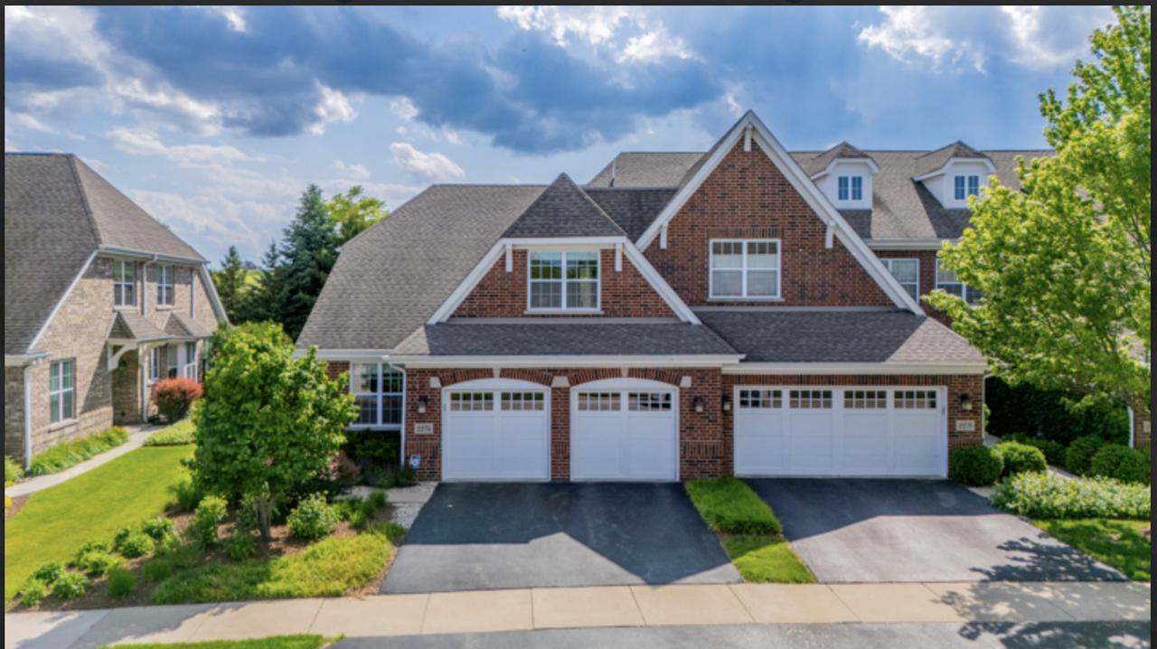 2274 Washington Dr. #D, Northbrook, IL 60062