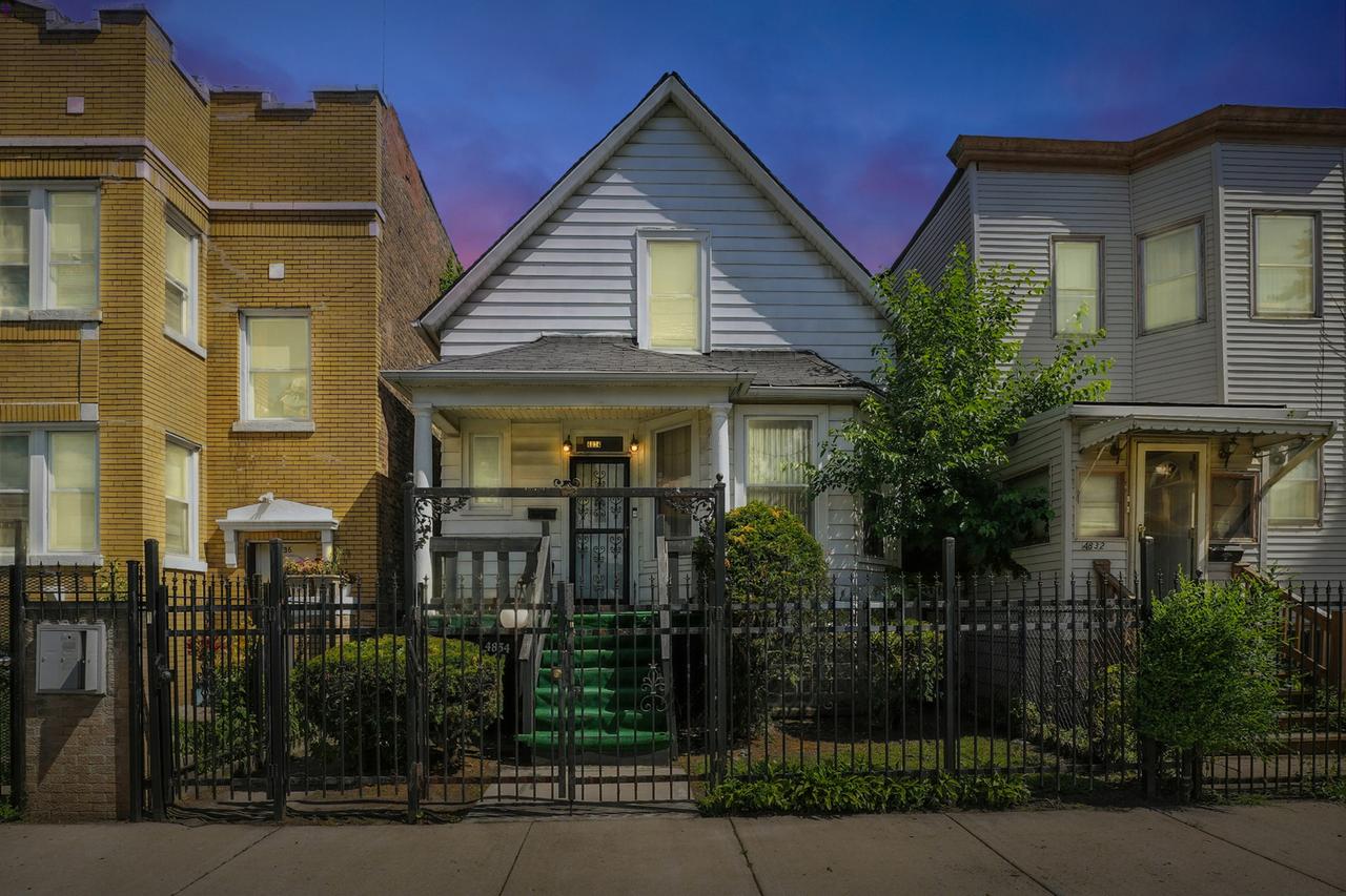 4834 W Potomac Ave., Chicago, IL 60651
