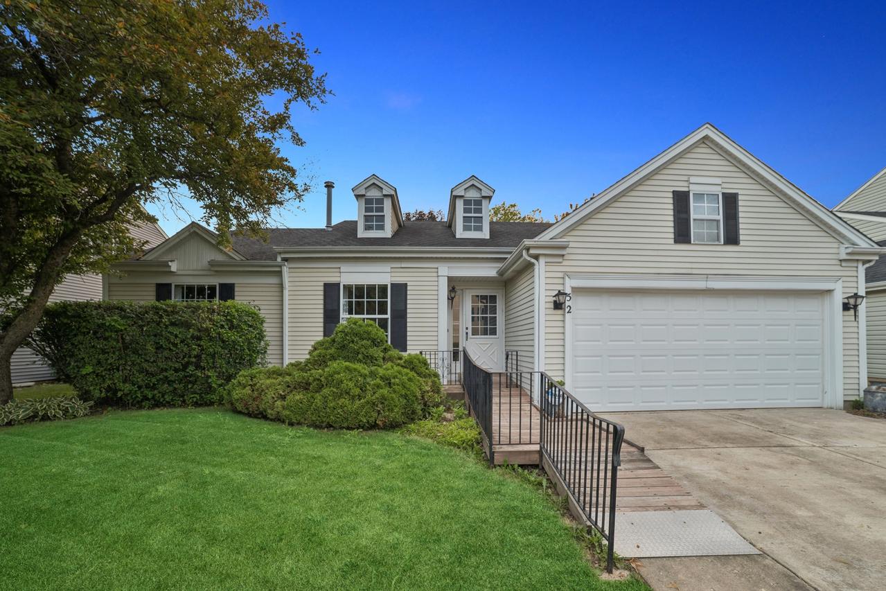52 Mckinley Ln., Streamwood, IL 60107