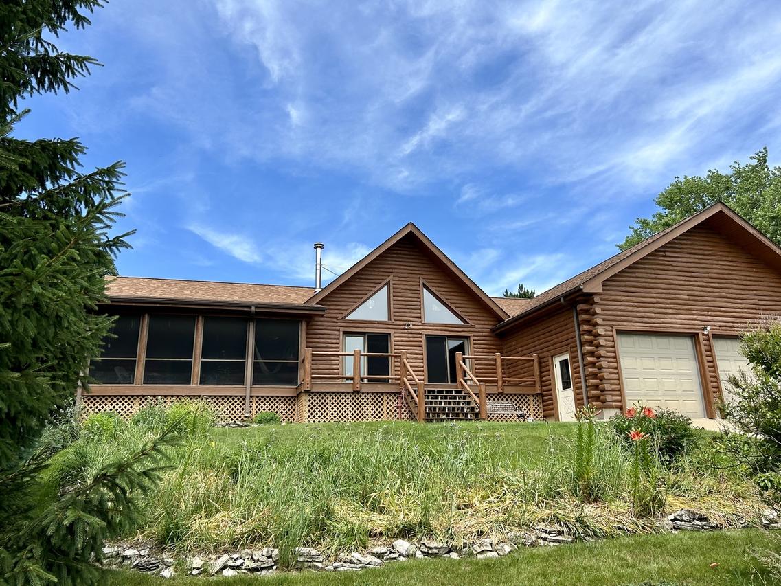 3468 E Spring Creek Dr., Ladd, IL 61329