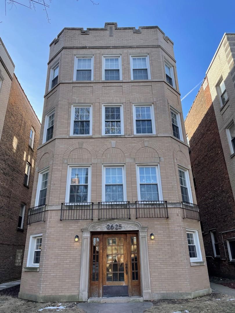2625 W Greenleaf Ave., Chicago, IL 60645
